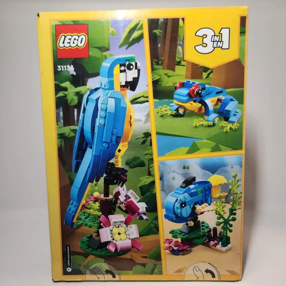 Lego Creator 3in1 Exotic Parrot Macaw Fish Frog Lego Set 253 Pieces Valentine's